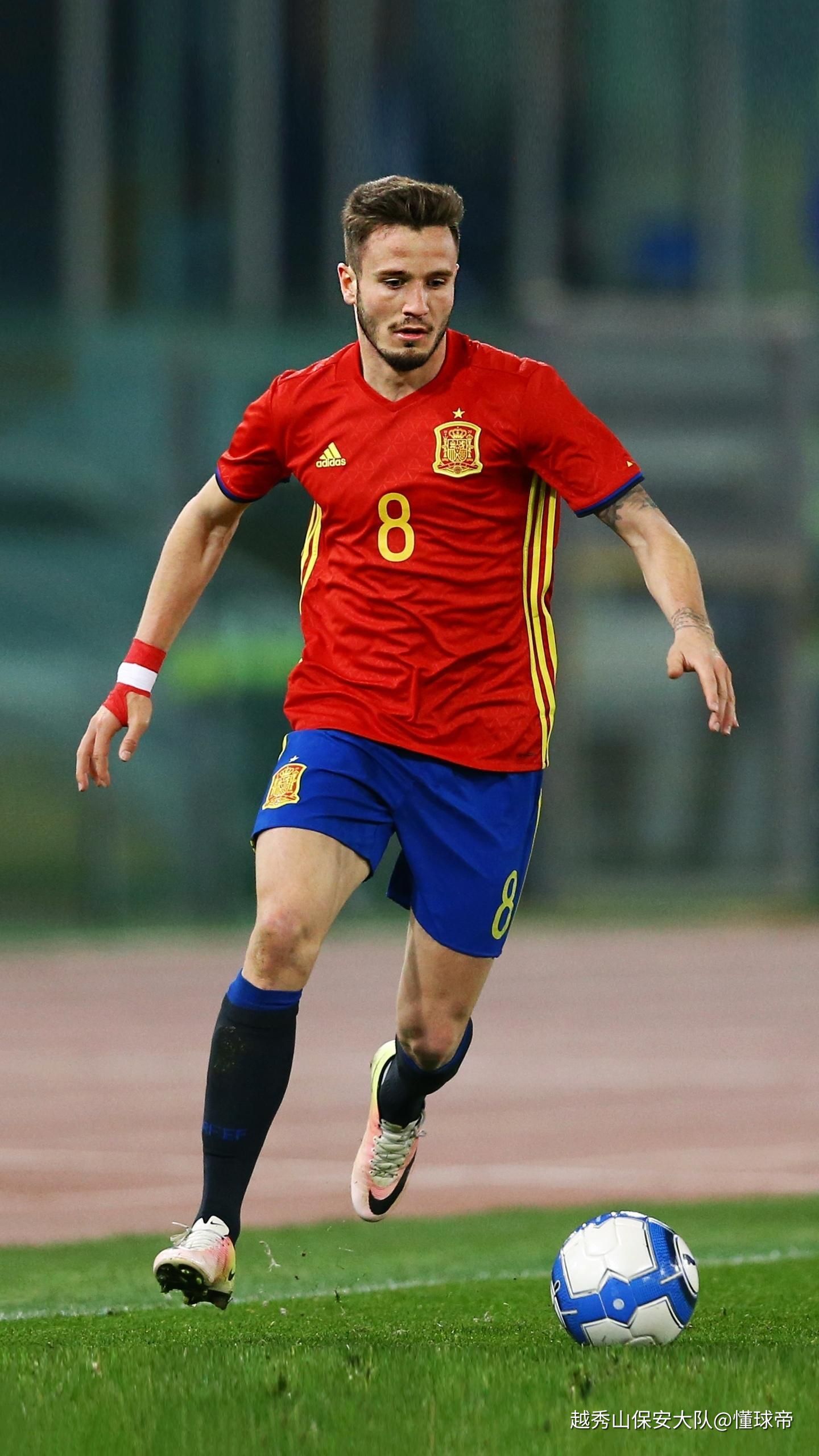 比利亚雷亚尔4名球员入选西班牙最新名单,巴萨