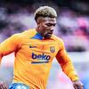 巴萨传奇中后卫罗纳德阿劳霍