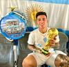爱踢球的车子