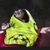 在伯纳乌倒挂金钩